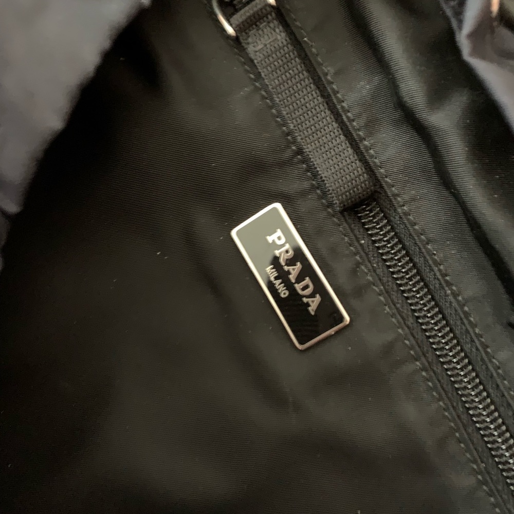 Navy blue Prada backpack - Picture 3 of 8